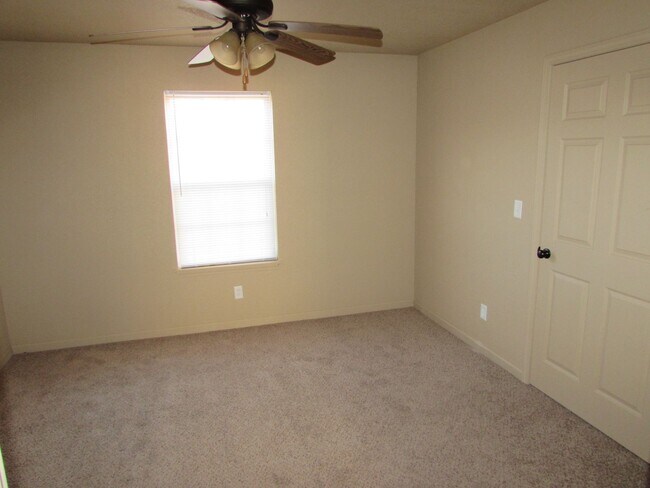 Building Photo - 16588 Hunters Ridge Ln