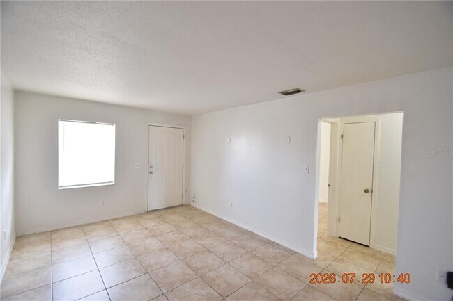 Building Photo - 409 Big Cedar Way