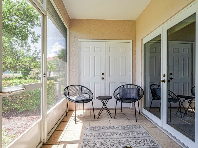 Building Photo - 235 Grand Royale Cir