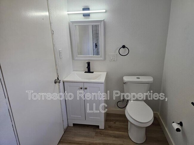 Building Photo - 333 S San Eduardo Ave