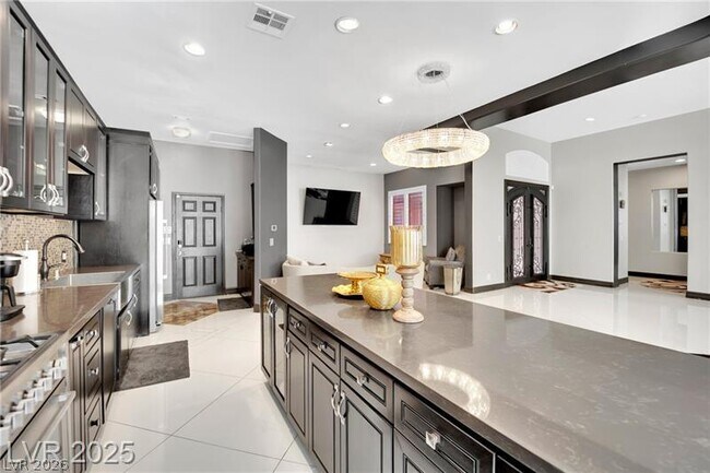 Building Photo - 1012 Granger Farm Way