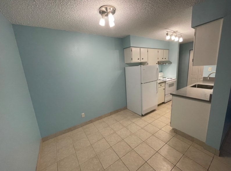 Building Photo - 7615 E Quincy Ave