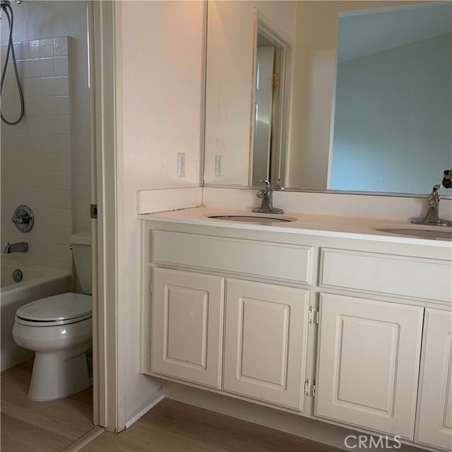 Building Photo - 597 Hummingbird Dr
