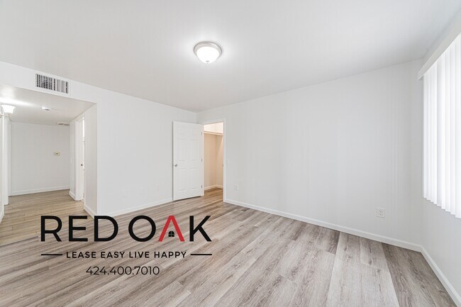 Building Photo - 6928 Agnes Ave