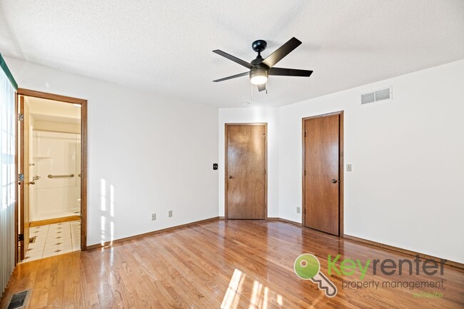 Building Photo - 1st Month Rent Free! Easy living 3 bedroom...