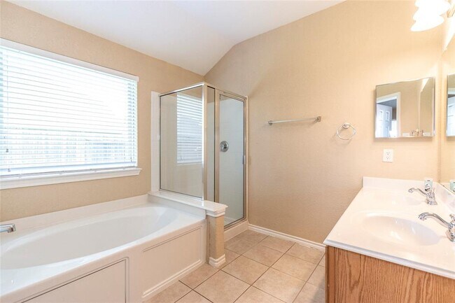 Building Photo - 9206 Birch Springs Dr
