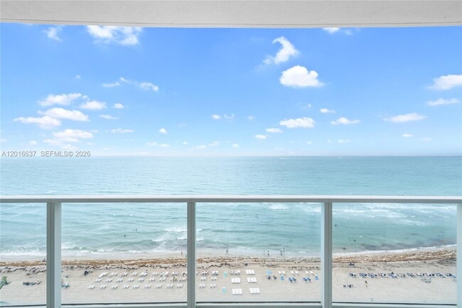 Building Photo - 3951 S Ocean Dr