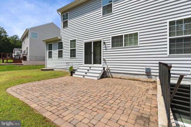 Building Photo - 45 Colemans Mill Dr