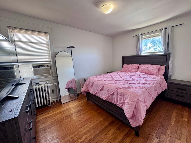 Master Bedroom - 136 Rothwell Ave