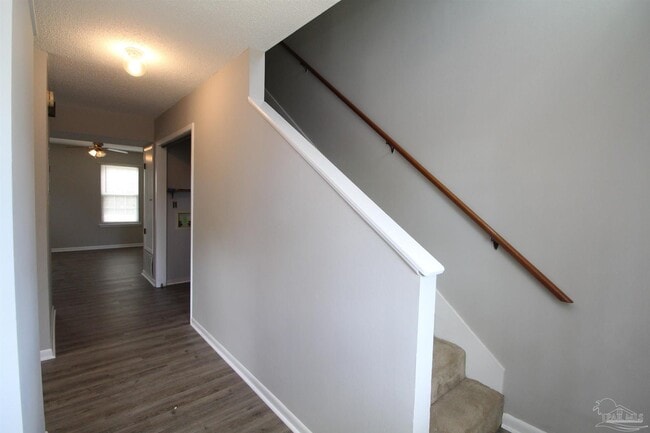 Building Photo - 9203 Arand Loop Rd