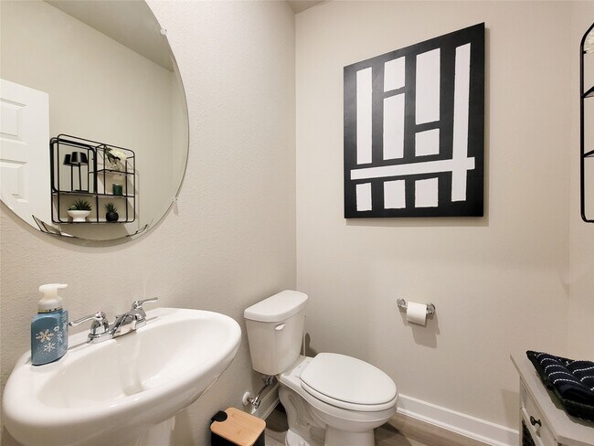 Building Photo - 8401 Hazel River Dr