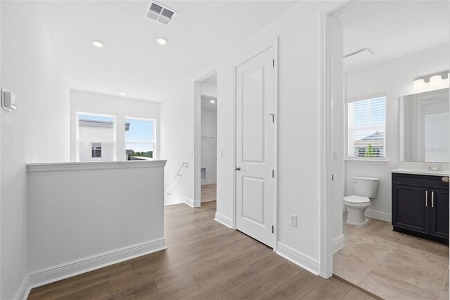 Building Photo - 10085 Ballast Dr