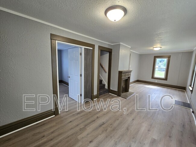 Building Photo - 716 Fowler St