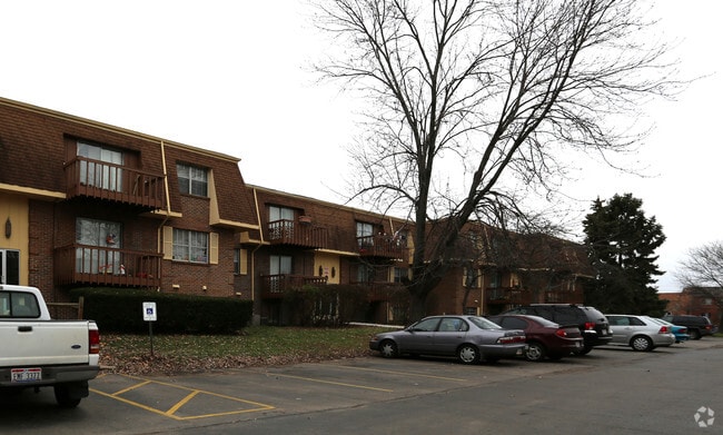 The Apartments at 1147 NW Washington Blvd - Washington Square