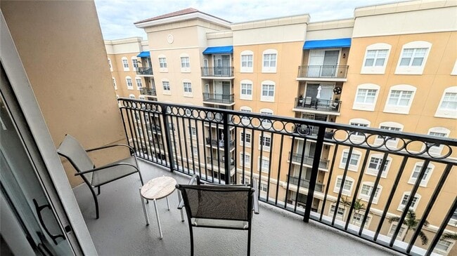 Building Photo - 1064 N Tamiami Trl