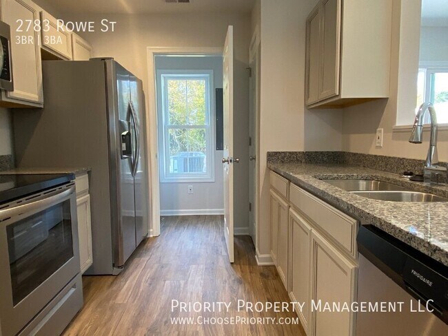 Building Photo - 2783 Rowe St