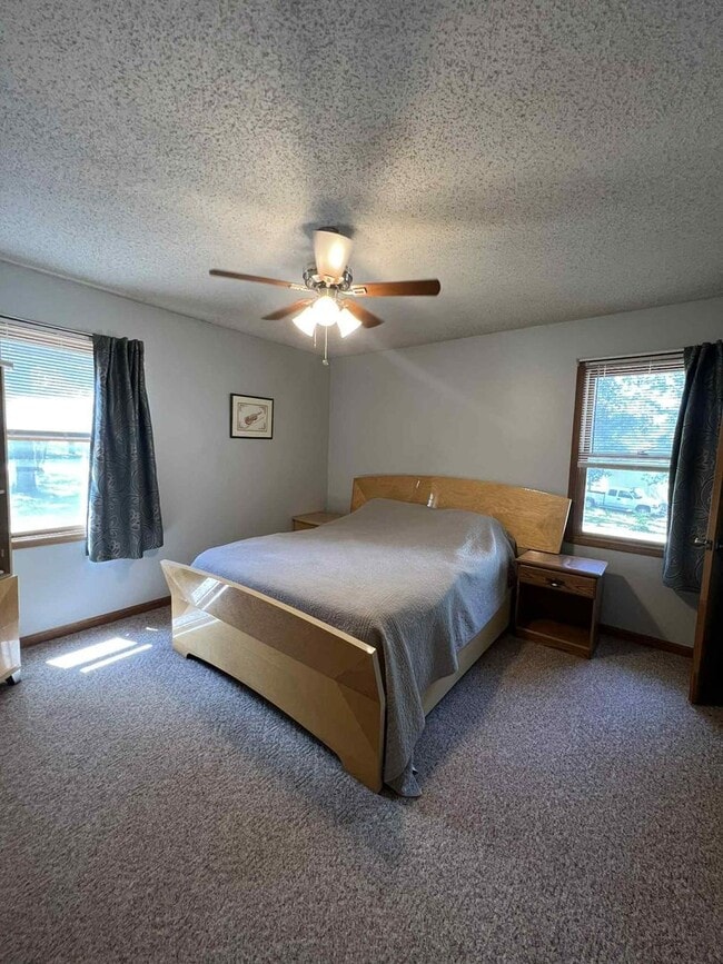 Building Photo - COMING SOON: MOVE IN SPECIAL: HALF OFF FIR...