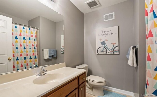 Building Photo - 5 Case Ct