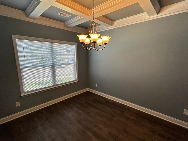 Building Photo - 1935 Preservation Cir