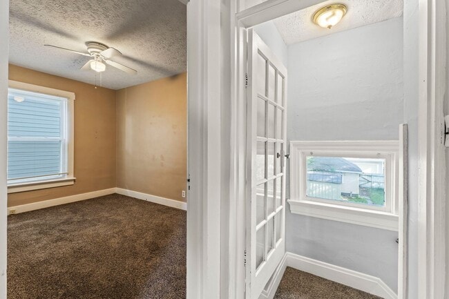 Building Photo - Charming 2 beds 2 Bath in Dayton!