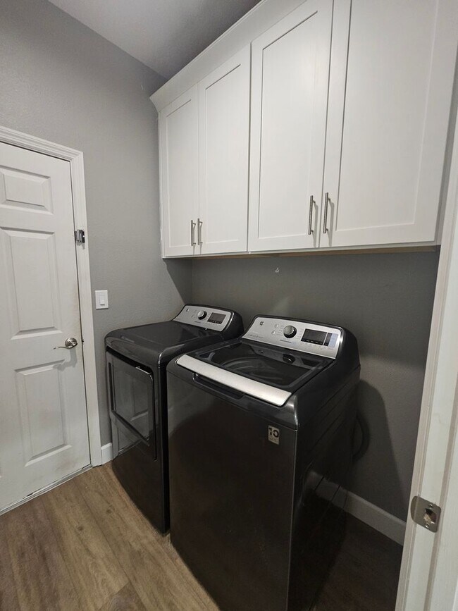 Building Photo - Victoria Park 3 Bedroom Home in Deland
