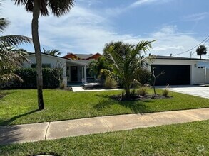 Building Photo - 408 Penguin Dr