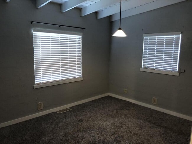 Building Photo - 1244 S Yale Ave