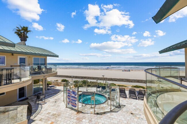 Building Photo - 3443 Ocean Front Walk