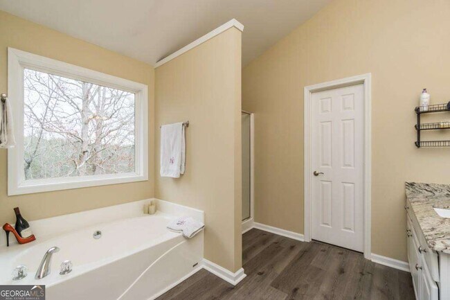 Building Photo - 8860 Penbrooke Ct