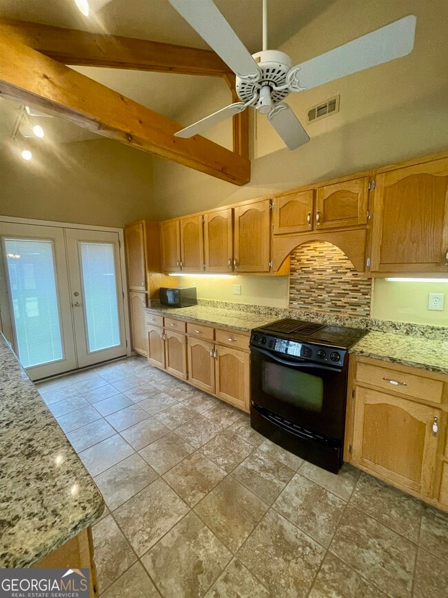 Building Photo - 242 Ebenezer Church Rd