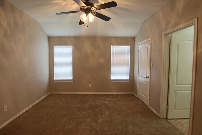 Building Photo - 18065 Loring Ln