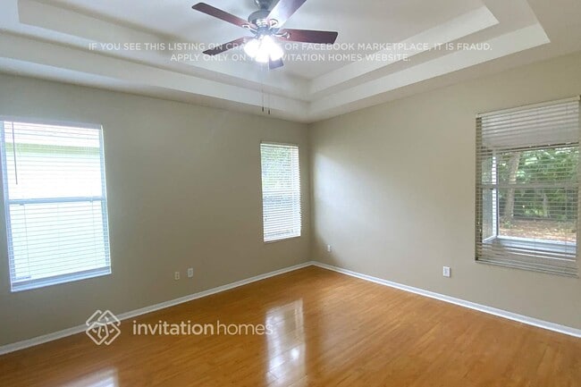 Building Photo - 15612 Starling Water Dr