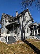 Building Photo - 482 Stella St