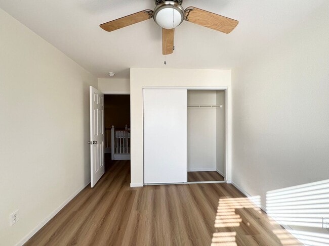 Building Photo - Beautiful two-story home with 5 bedrooms