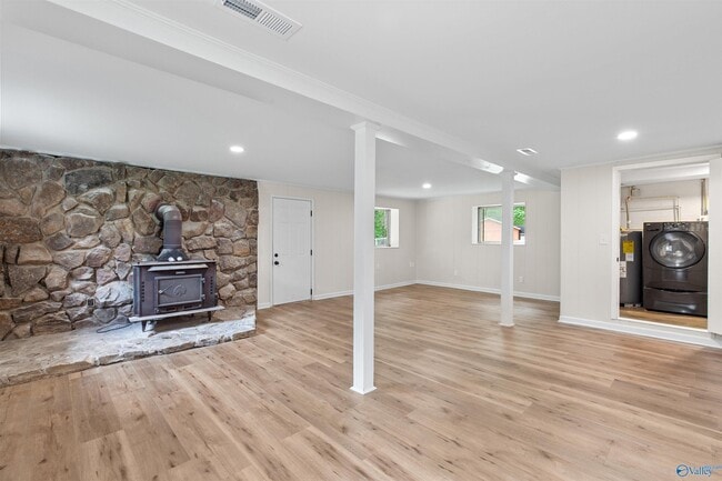 Building Photo - 285 Ruby Dr