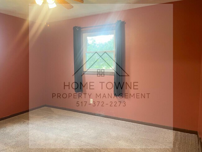Building Photo - 1727 Kinawa Dr