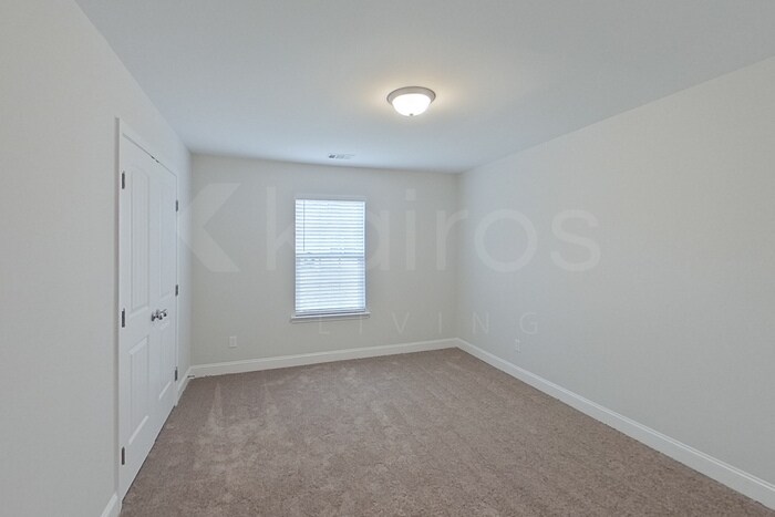 Building Photo - 106 Western Red Cedar Dr