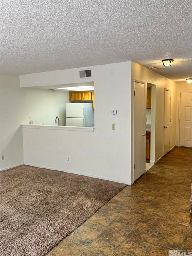 Building Photo - 1527 Steven Ct