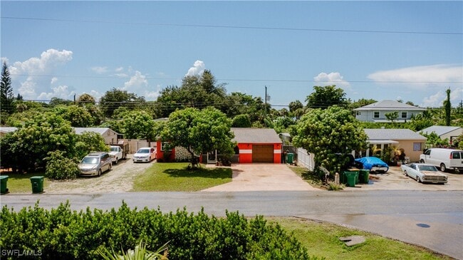 Building Photo - 4512 Normandy Dr