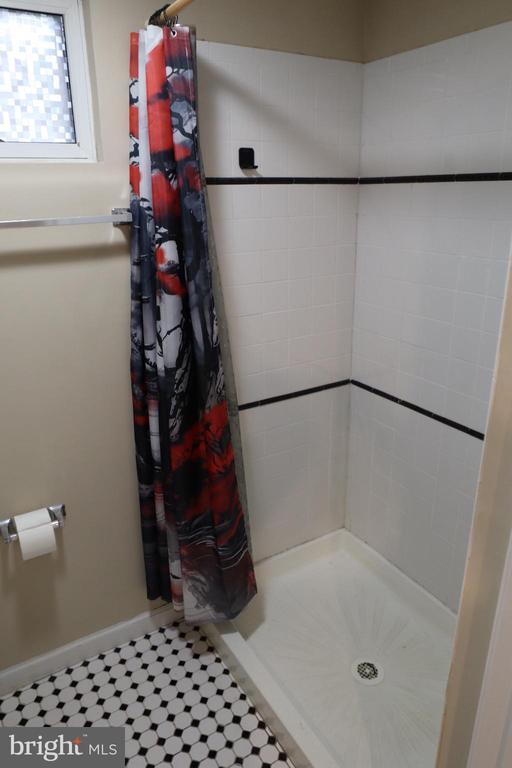 Building Photo - 11202 Troy Rd