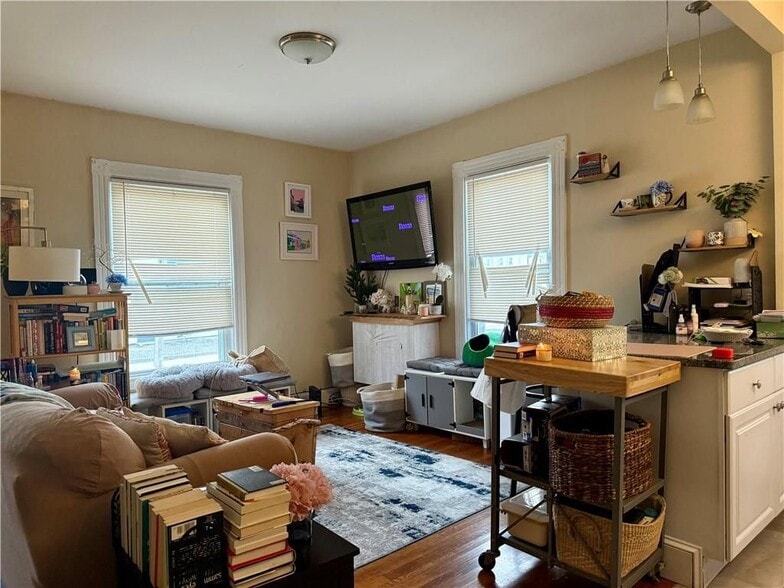 Building Photo - 157 Smith St