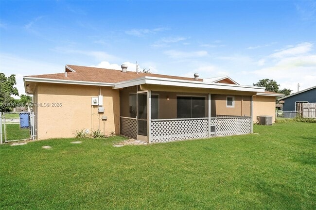 Building Photo - 830 Royal Palm Beach Blvd