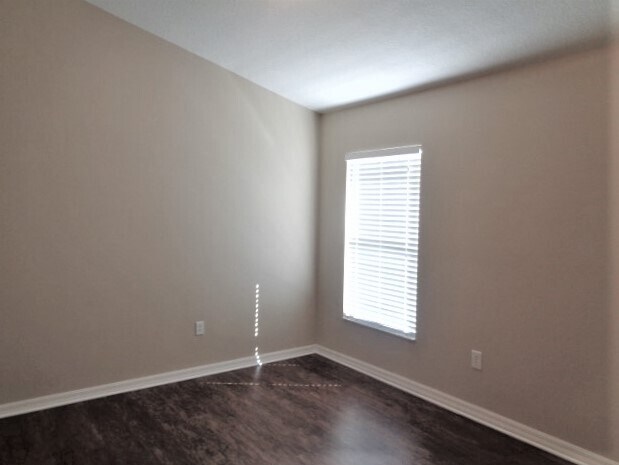 Building Photo - 10546 San Travaso Dr