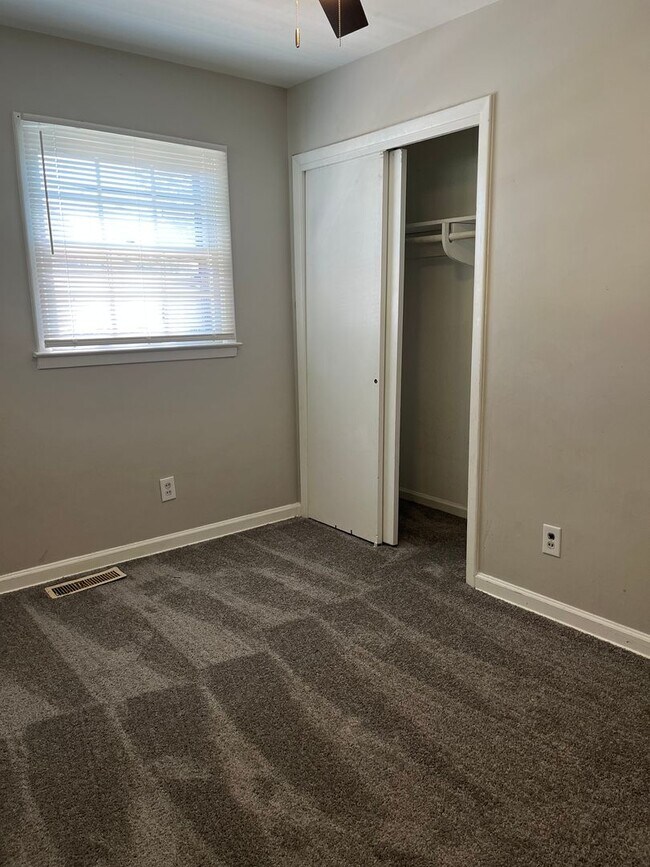 Building Photo - Beautiful Ranch Home In Raleigh, Available...