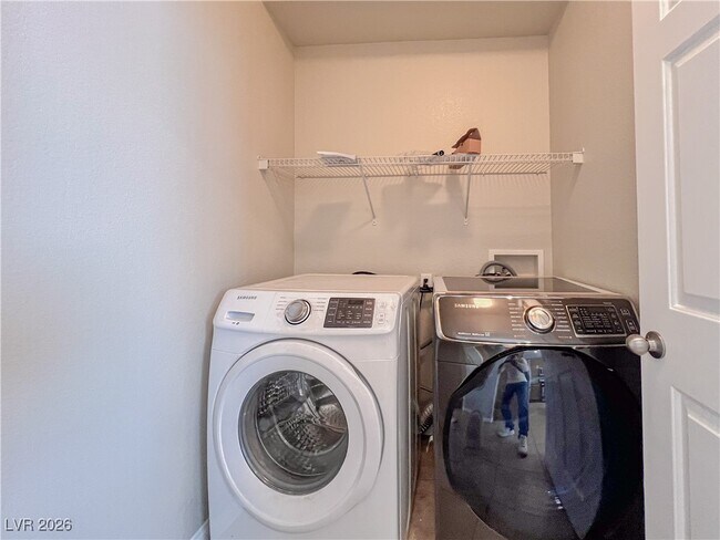 Building Photo - 8019 W Anasazi Ranch Ave