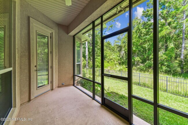 Building Photo - 263 Stonewell Dr