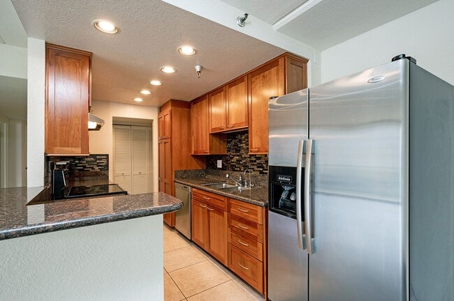 Building Photo - 50% Off First Month's Rent! Stellar Symphony Terrace Condo!