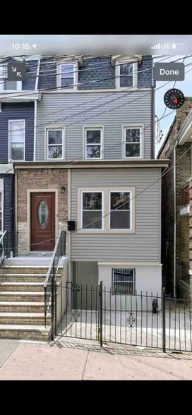 entrance - 195 Grant Ave