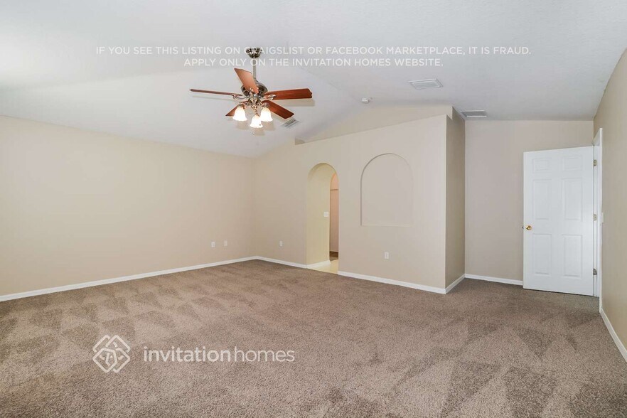 Building Photo - 2005 Elmhurst Ln