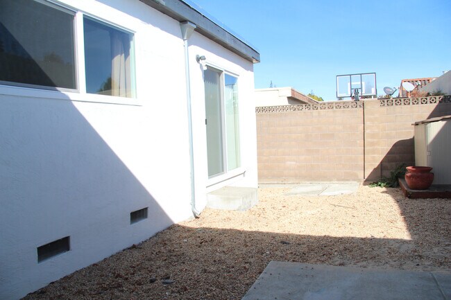 Building Photo - Mission San Jose – 2 Bed / 2 Bath | $3,800/month